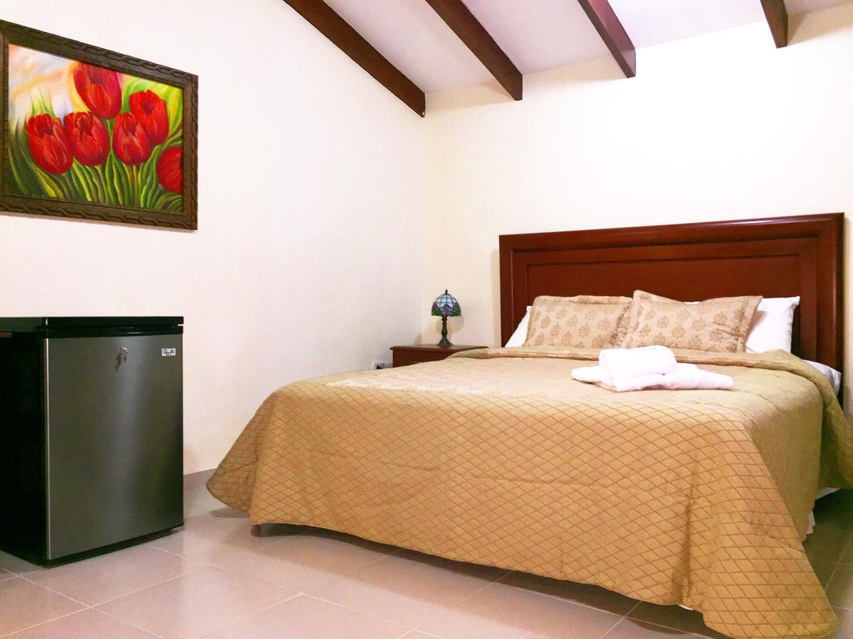Los Jazmines Hotel Resort Warnes Zewnętrze zdjęcie