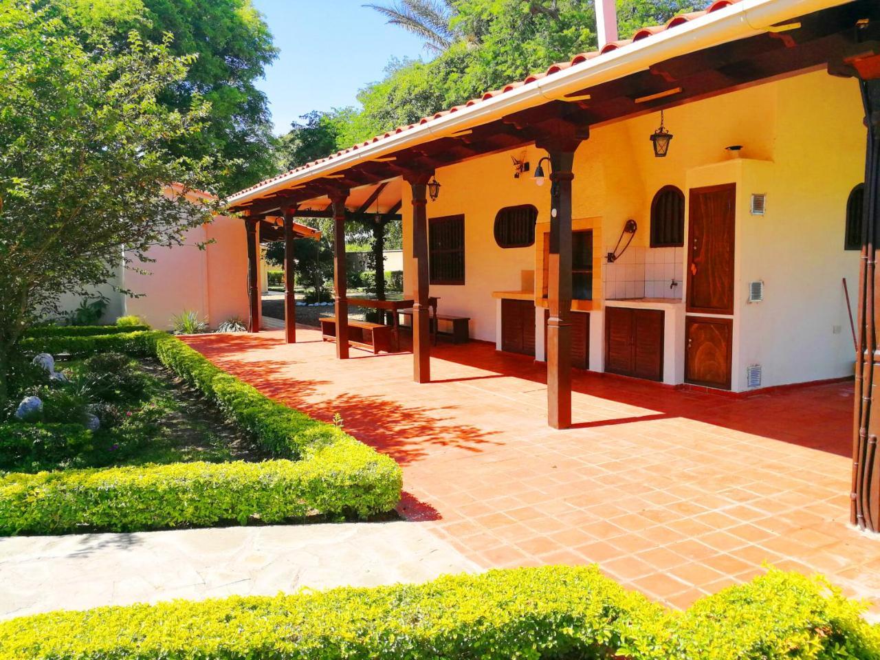 Los Jazmines Hotel Resort Warnes Zewnętrze zdjęcie