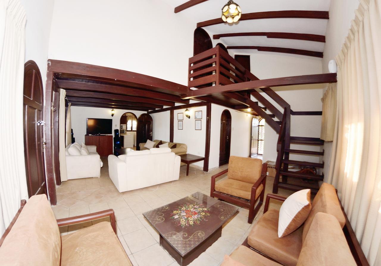 Los Jazmines Hotel Resort Warnes Zewnętrze zdjęcie