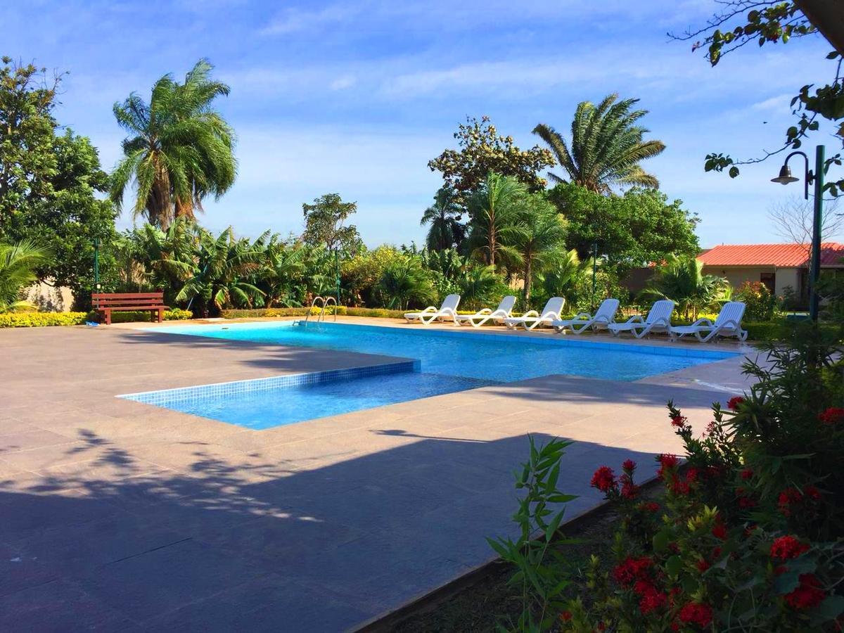 Los Jazmines Hotel Resort Warnes Zewnętrze zdjęcie