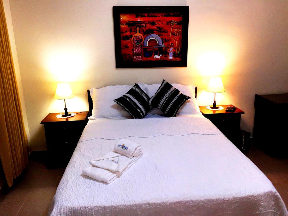 Los Jazmines Hotel Resort Warnes Zewnętrze zdjęcie