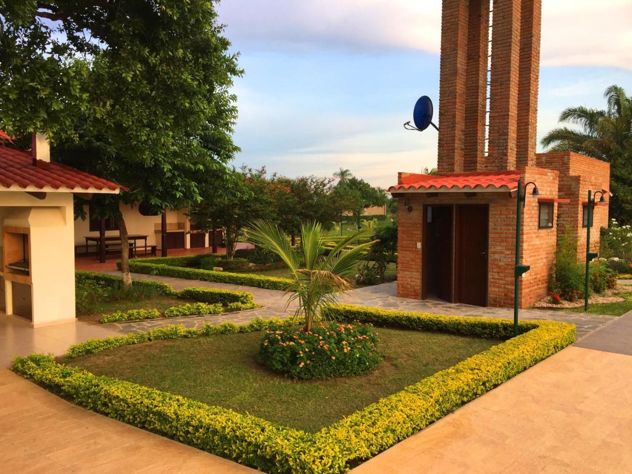 Los Jazmines Hotel Resort Warnes Zewnętrze zdjęcie